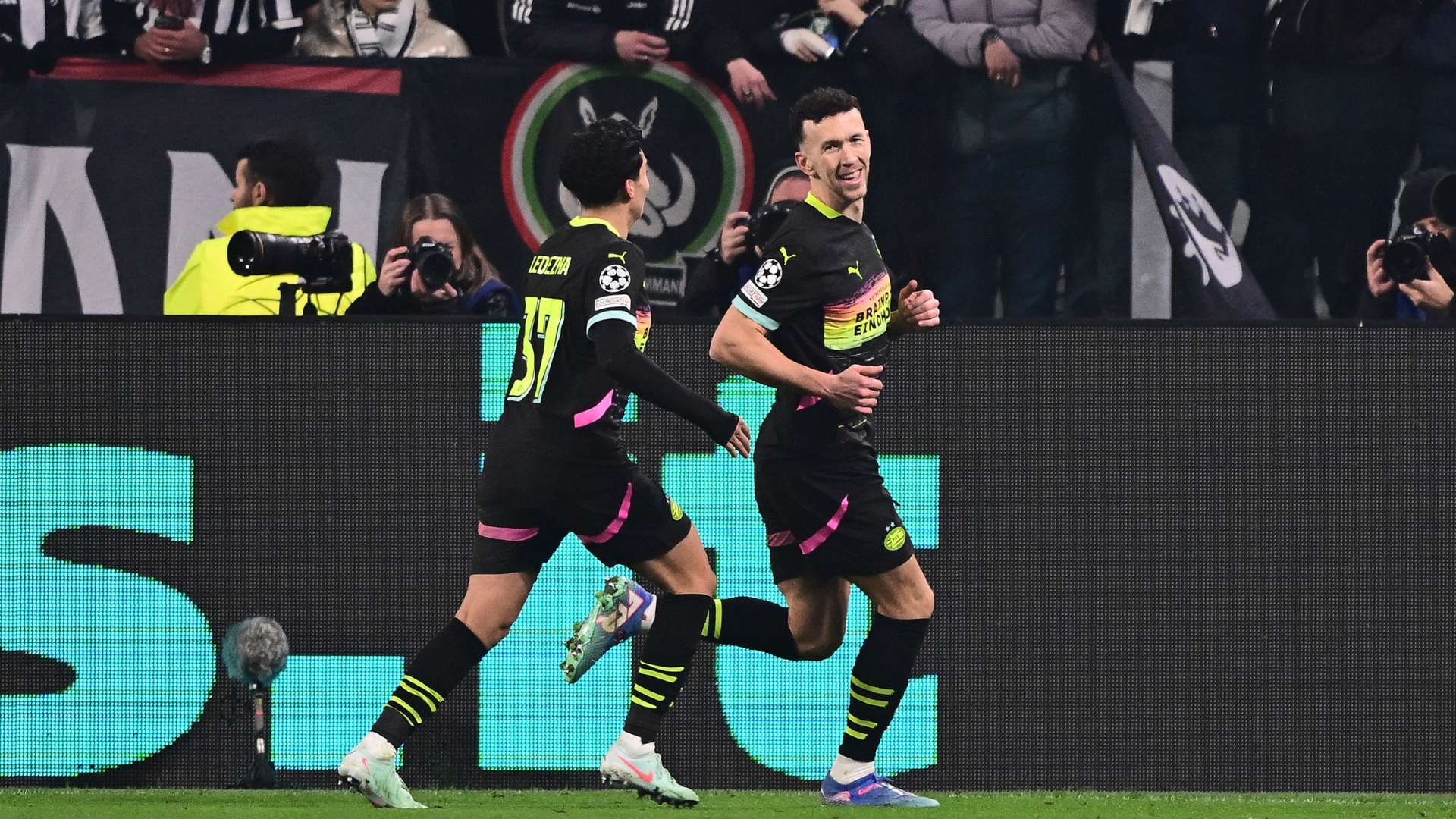 赛季为例 赛季为例